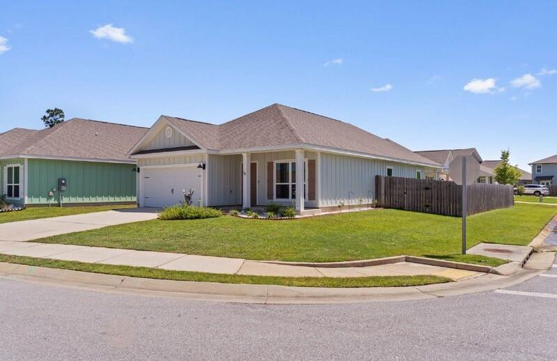 5857 Danbury Blvd - Photo 2 of 28