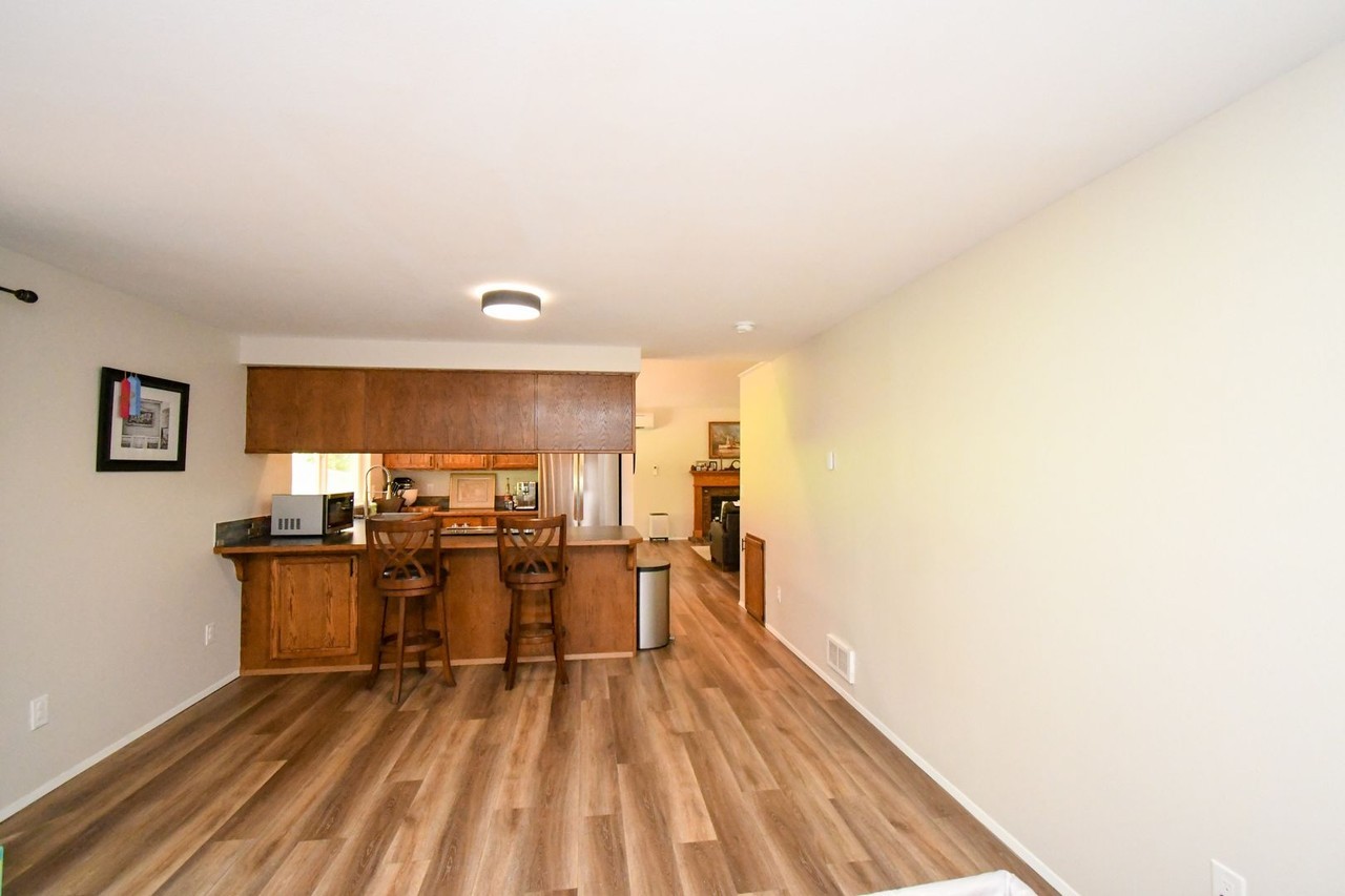 6165 Patrosa Ln Se - Photo 6 of 15