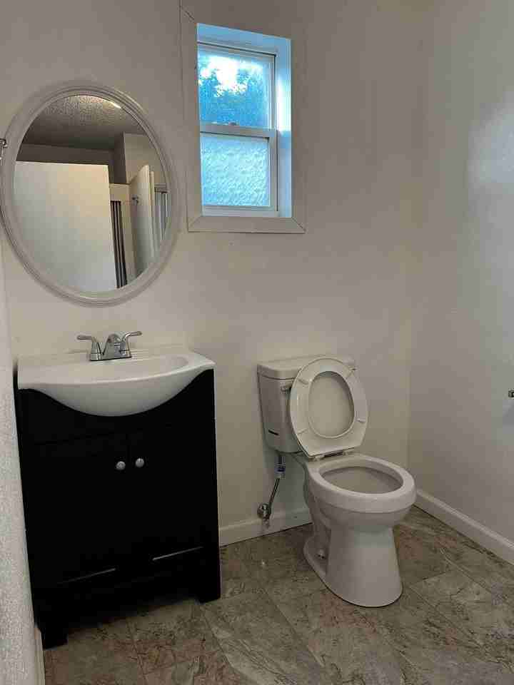 520 S Scenic Ave #101A - Photo 6 of 8