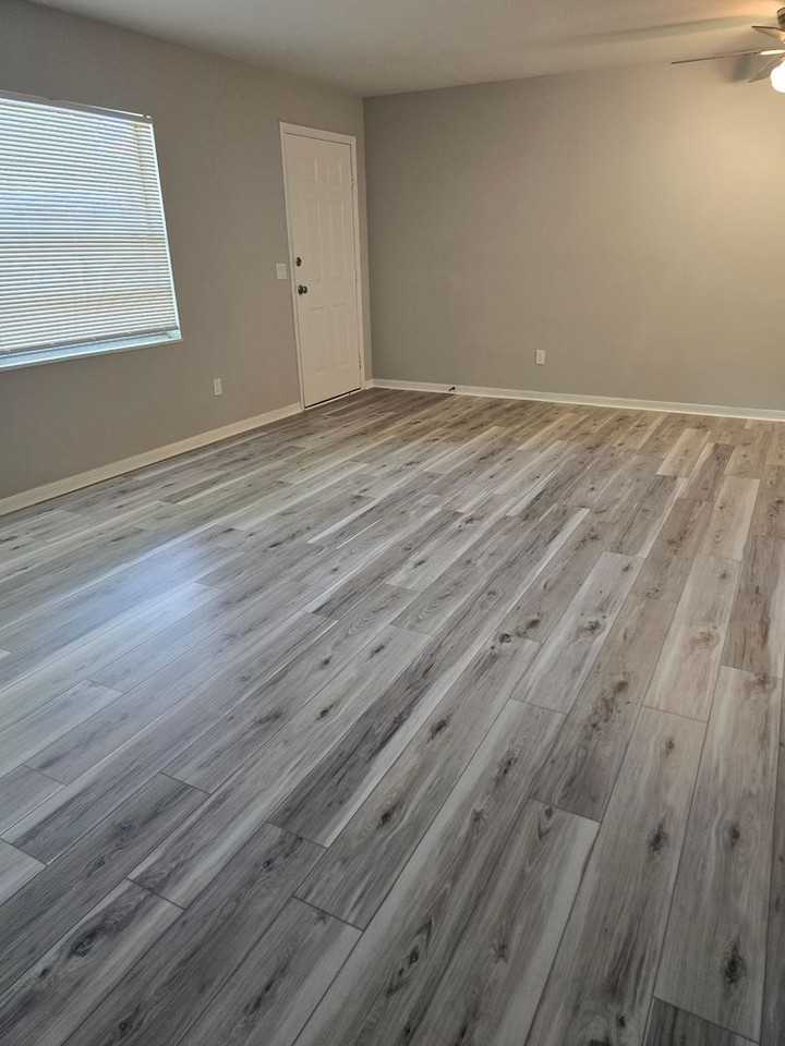 Alabama Ave, S - Photo 3 of 9