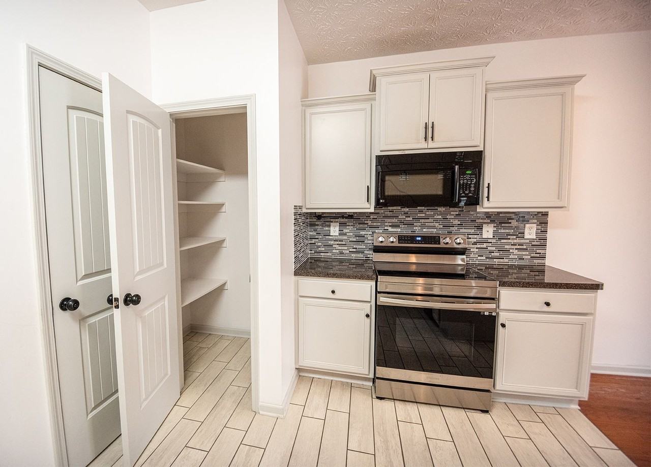 92 Seminole Trl - Photo 4 of 28