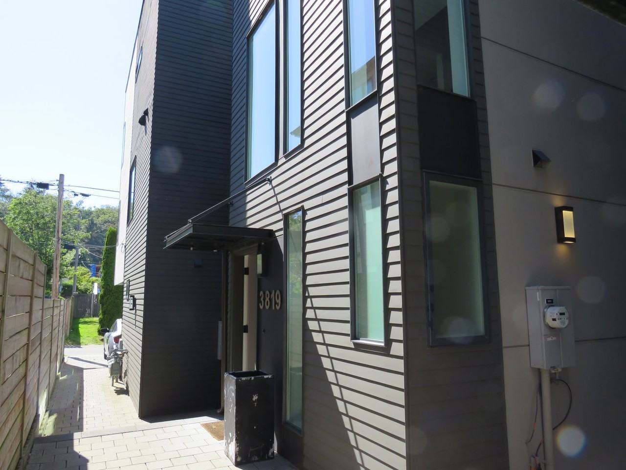 3819 34th Ave W - Photo 3 of 33