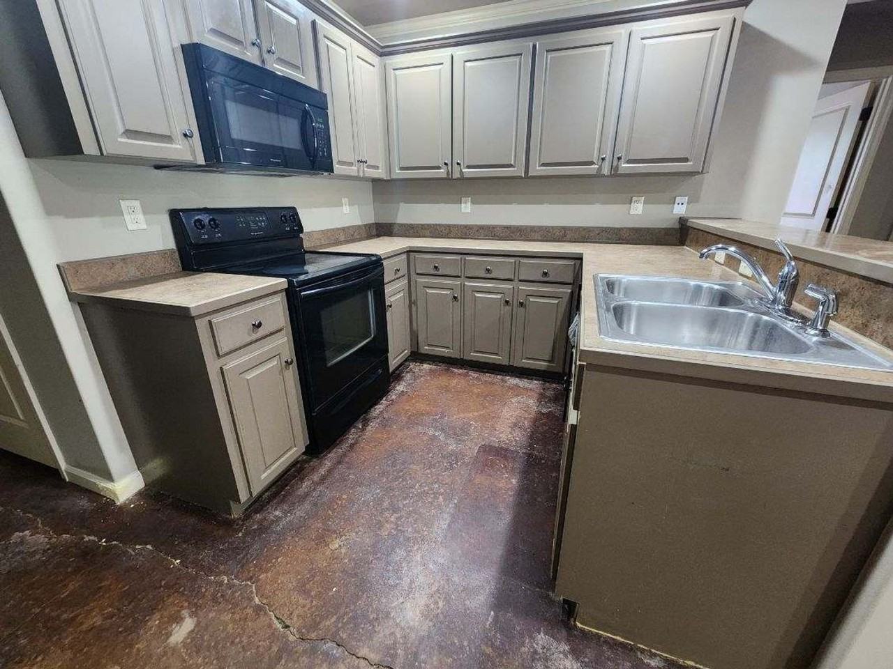 2509 Ridgecrest Dr - Photo 2 of 8