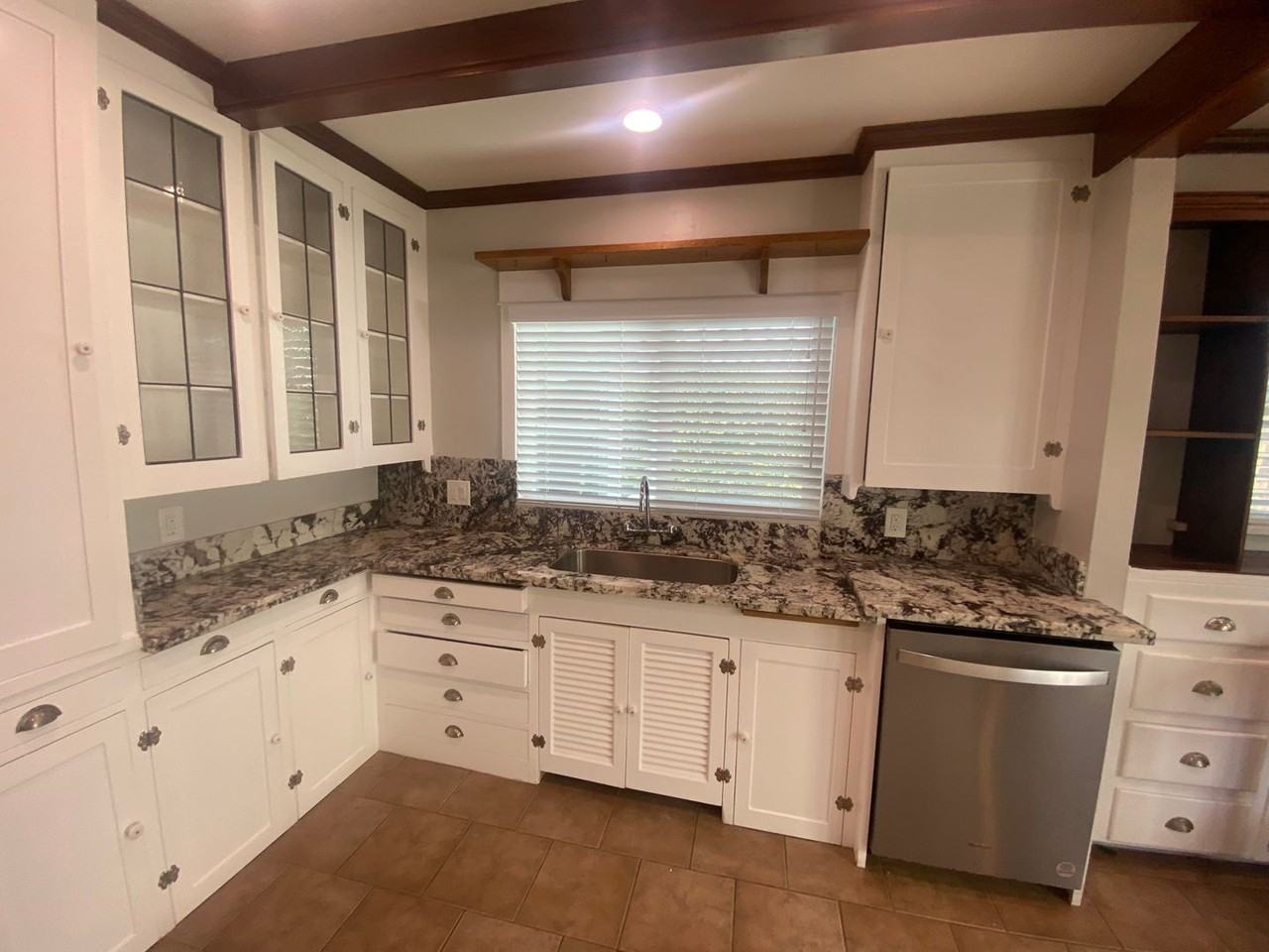 2474 Santa Ana Ave - Photo 3 of 36