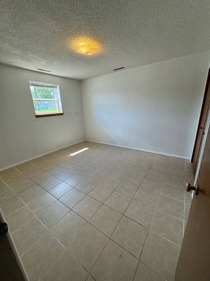 Freewill - Parkview Apartments - Photo 3 of 10