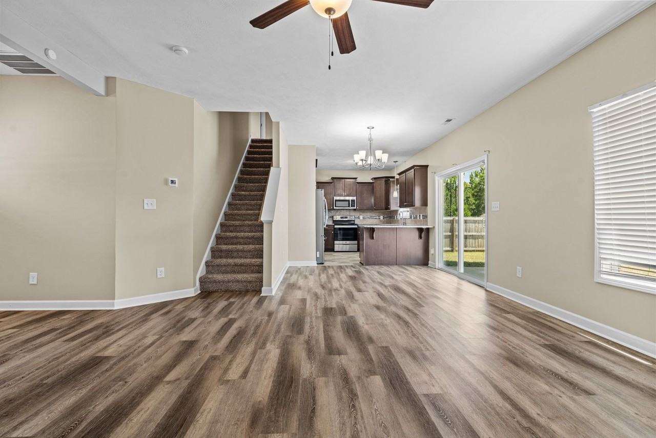 528 Tip Top Ave - Photo 7 of 32