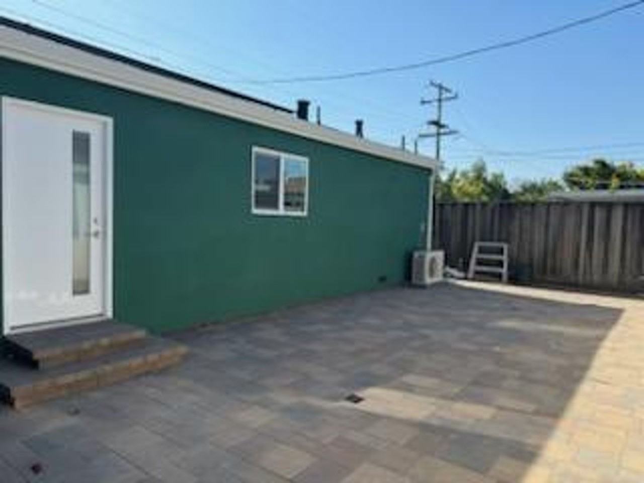 48-1108 - Photo 2 of 9