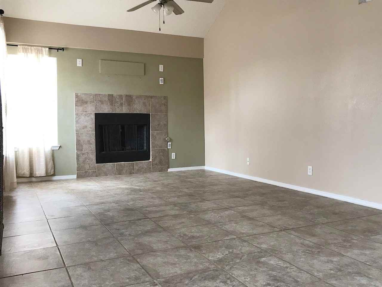232 Barnsworth Court - Photo 3 of 27