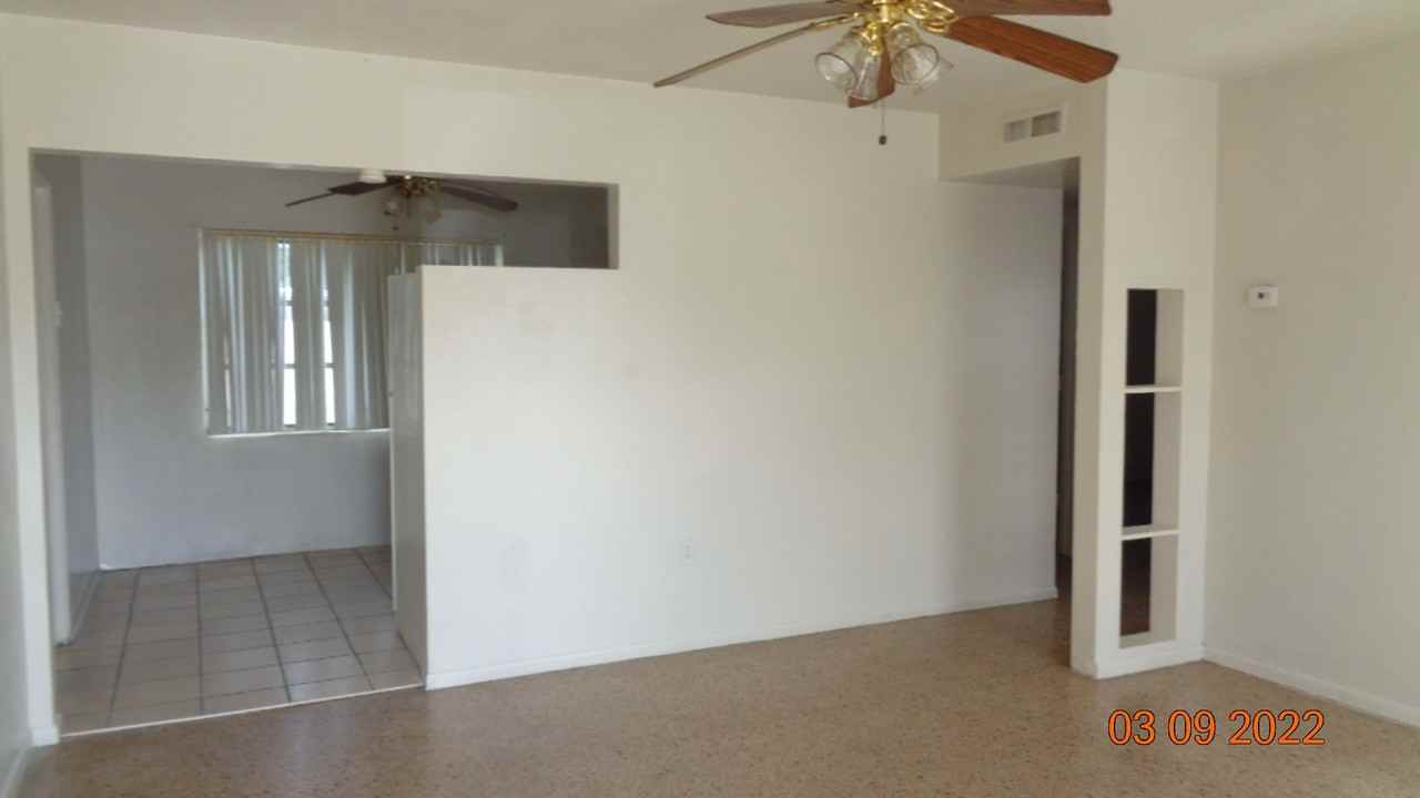 5227 Tangerine Dr - Photo 2 of 7