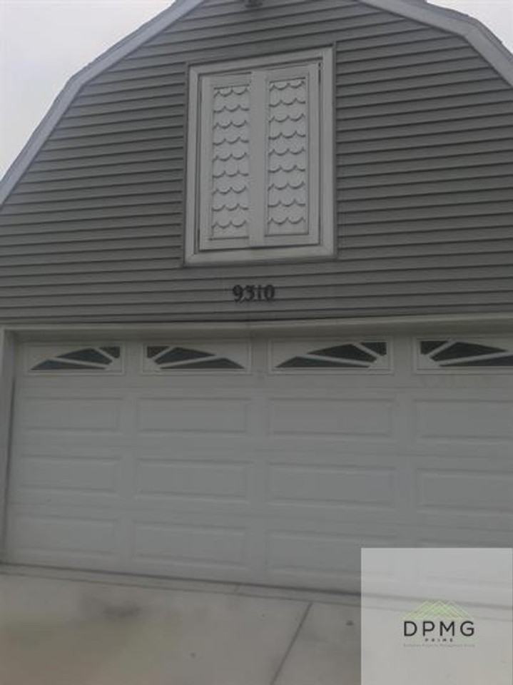 9310 Oakdale Dr - Photo 3 of 19