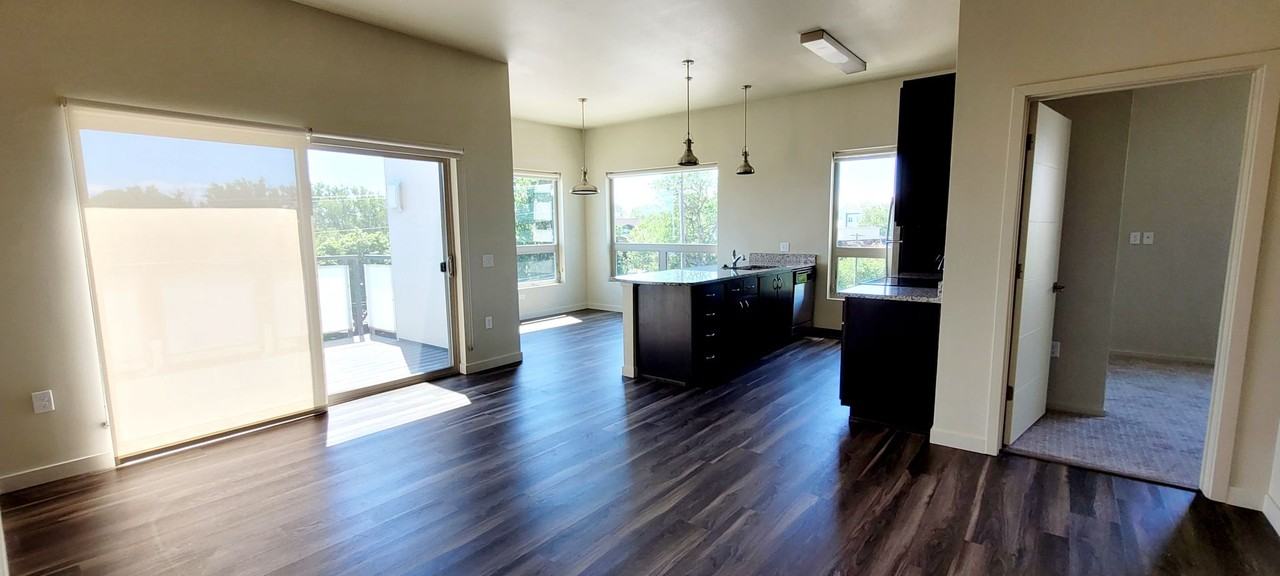 The 951 Apartments - Photo 3 of 31