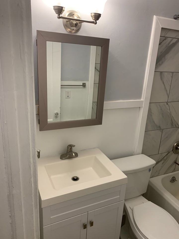 152 Western Ave Apt 3r #3R - Photo 2 of 7