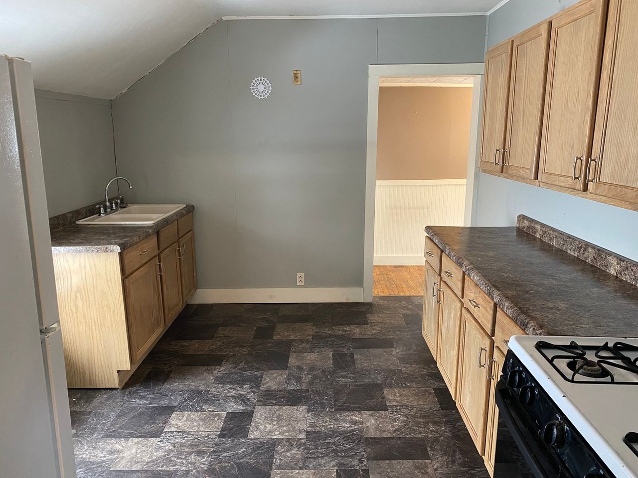 1216 Arthur St - Photo 2 of 13