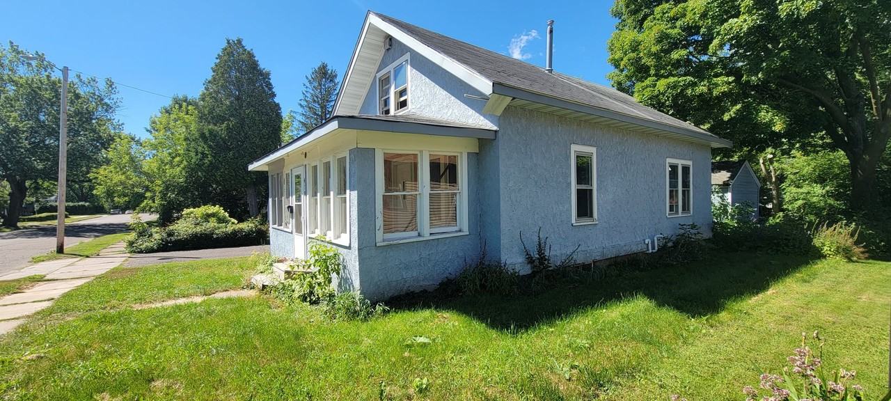 419 9th St - Photo 3 of 27