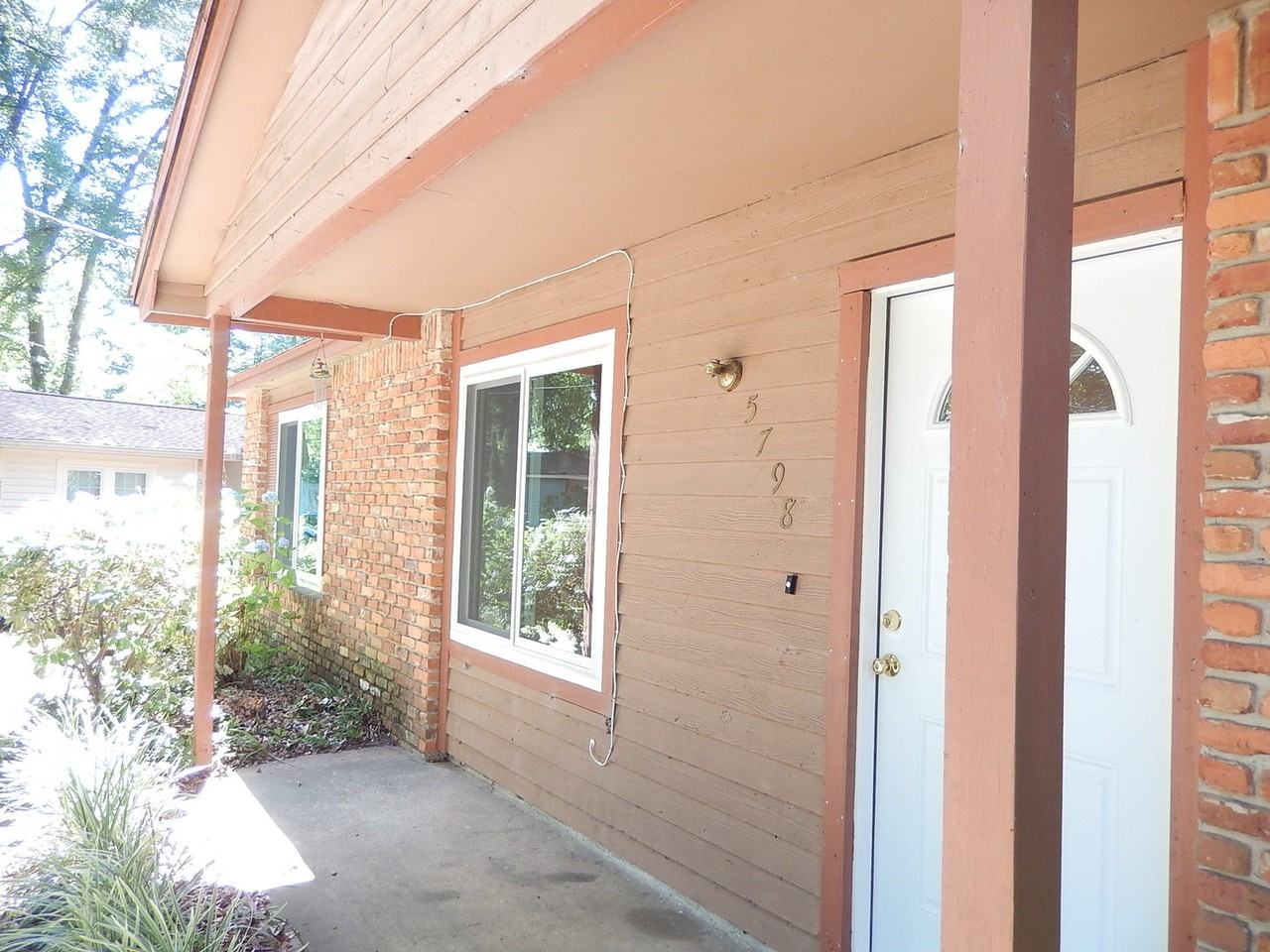 5798 Eunice Ct - Photo 3 of 25