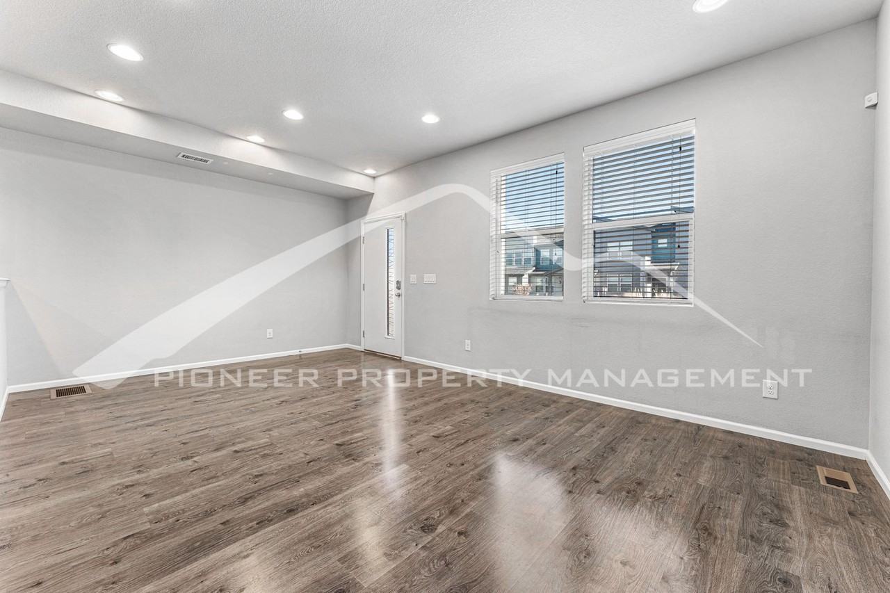 16091 E Warner Pl - Photo 3 of 16