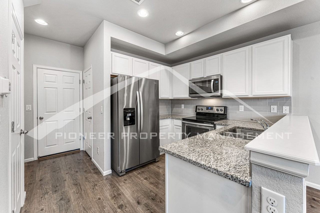 16091 E Warner Pl - Photo 4 of 16