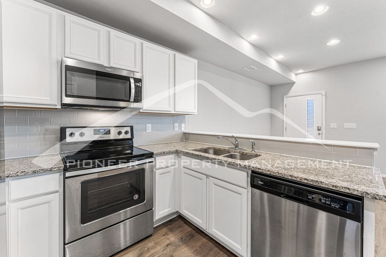 16091 E Warner Pl - Photo 5 of 16