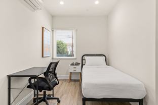 A 5 bedroom, 3 bathroom apartment with common areas and a fully functional kitchen at 1738 Kelton Ave. - Photo 1 of 1