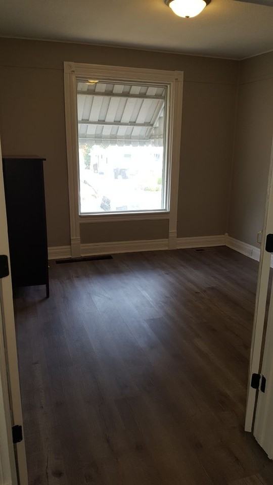 304 S 27th St - Photo 2 of 18