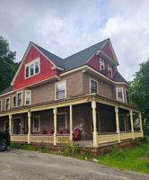 featured image of 271 Nashua St
