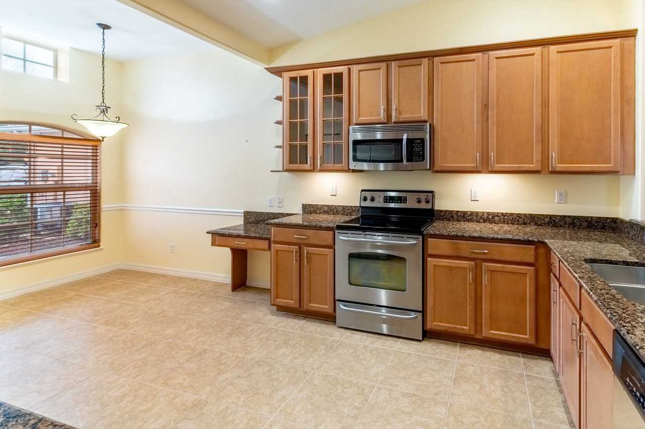 15094 Cortona Way - Photo 3 of 27