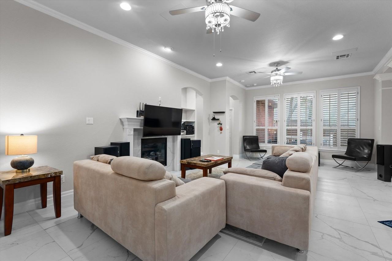1706 Buttercup Creek Blvd - Photo 6 of 38