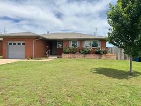 817 E Carroll Ln - Photo 1 of 1