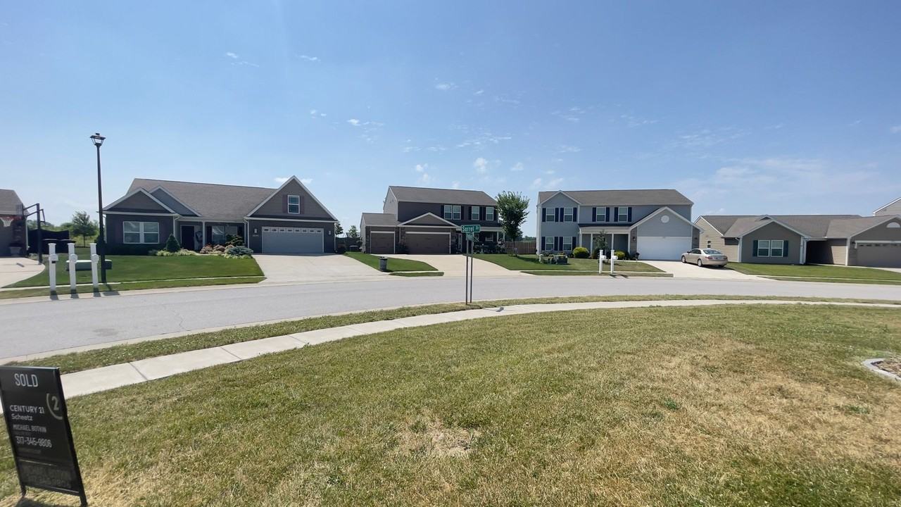 942 Percheron Pl - Photo 4 of 27