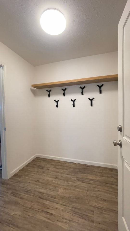 942 Percheron Pl - Photo 5 of 27