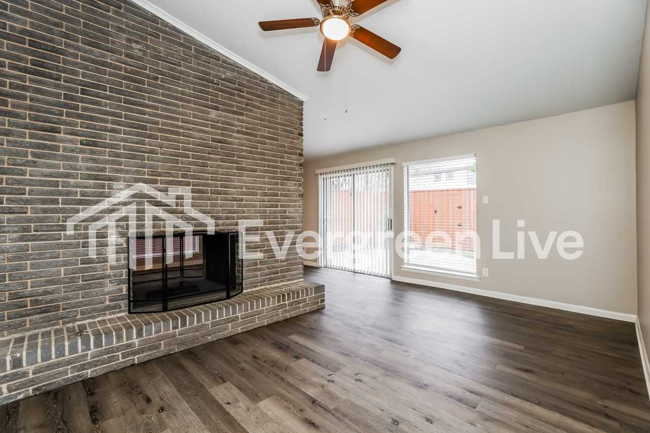 9538 Vinewood Drive - Photo 4 of 21