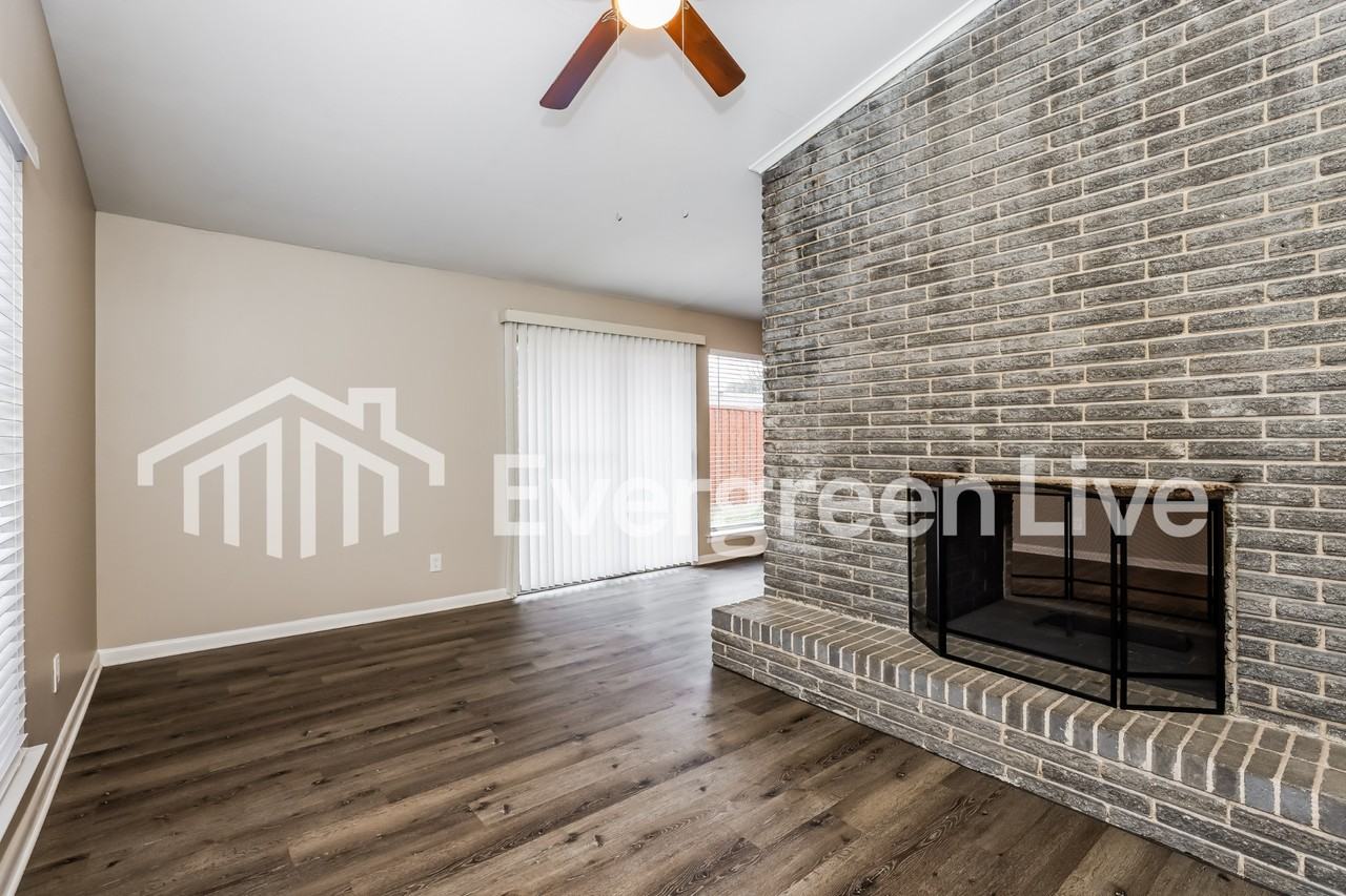 9538 Vinewood Drive - Photo 6 of 21