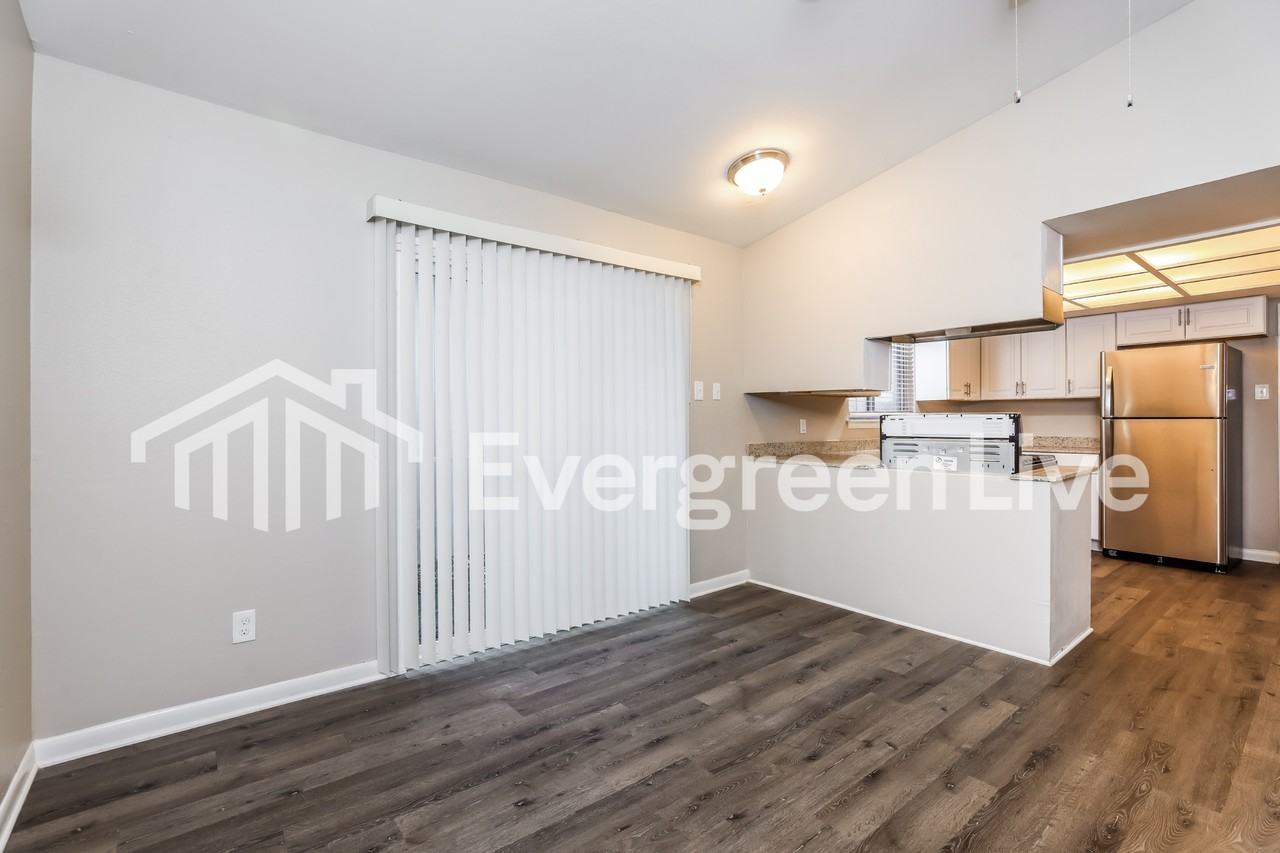 9538 Vinewood Drive - Photo 7 of 21