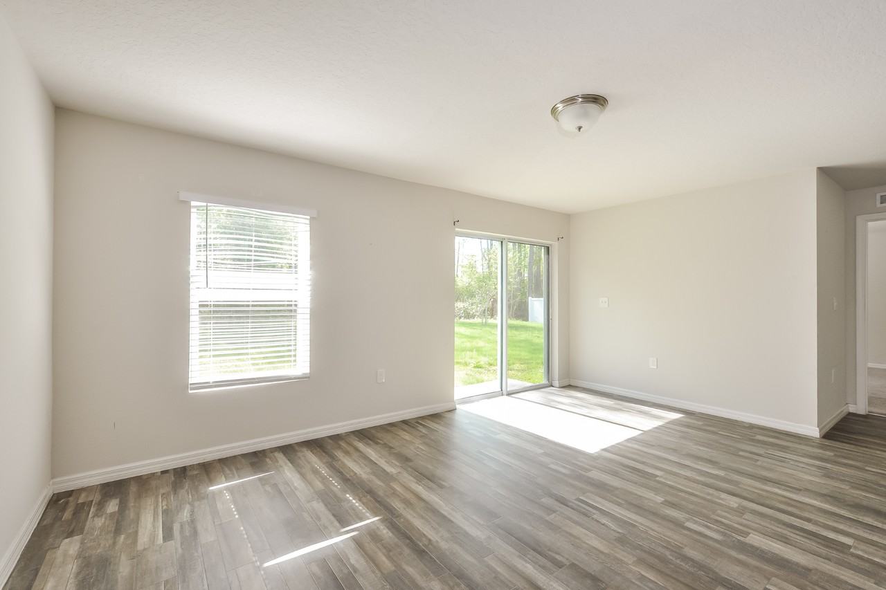 28 Pitt Ln - Photo 3 of 14