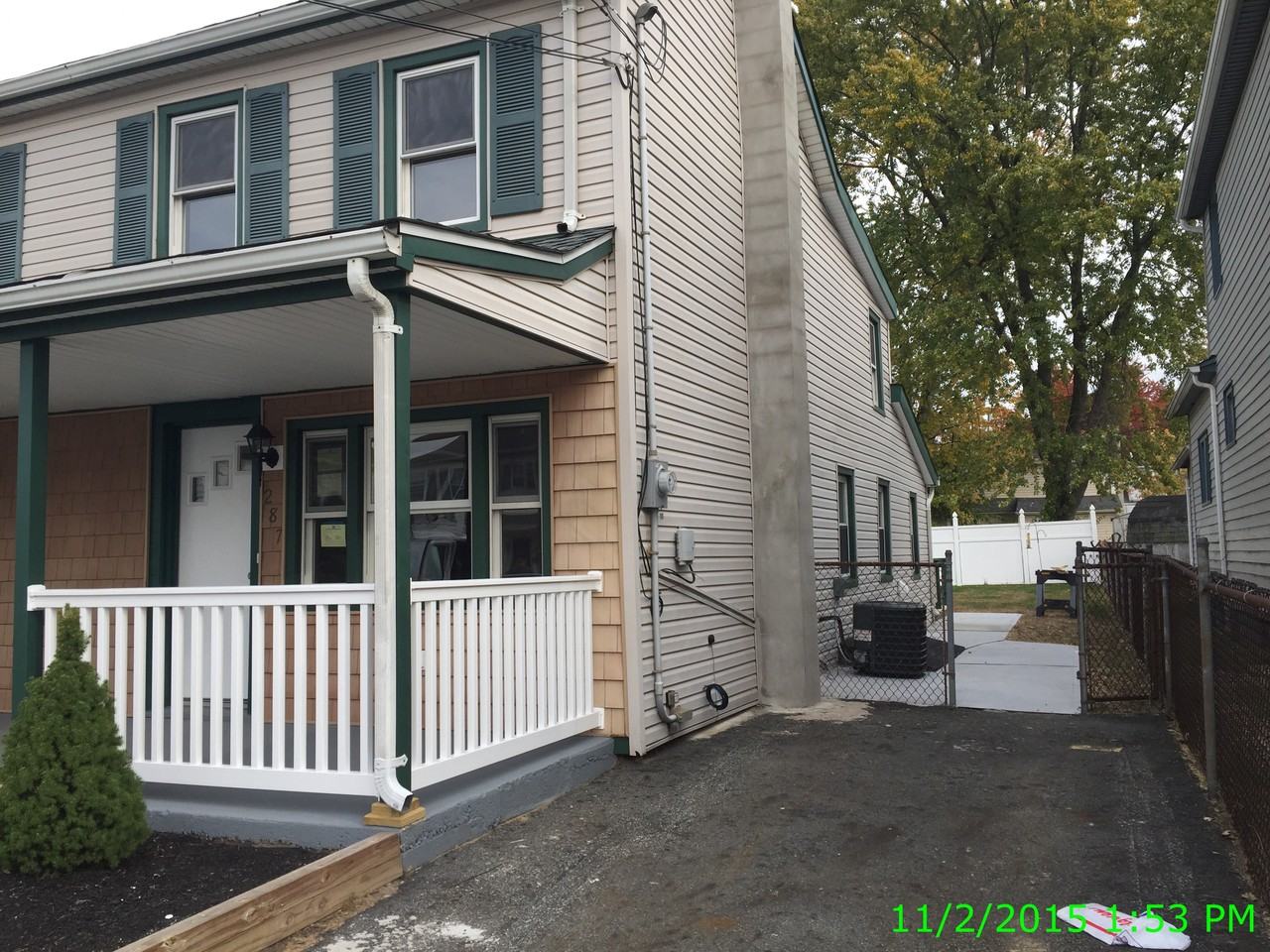 287 Raritan St - Photo 3 of 13