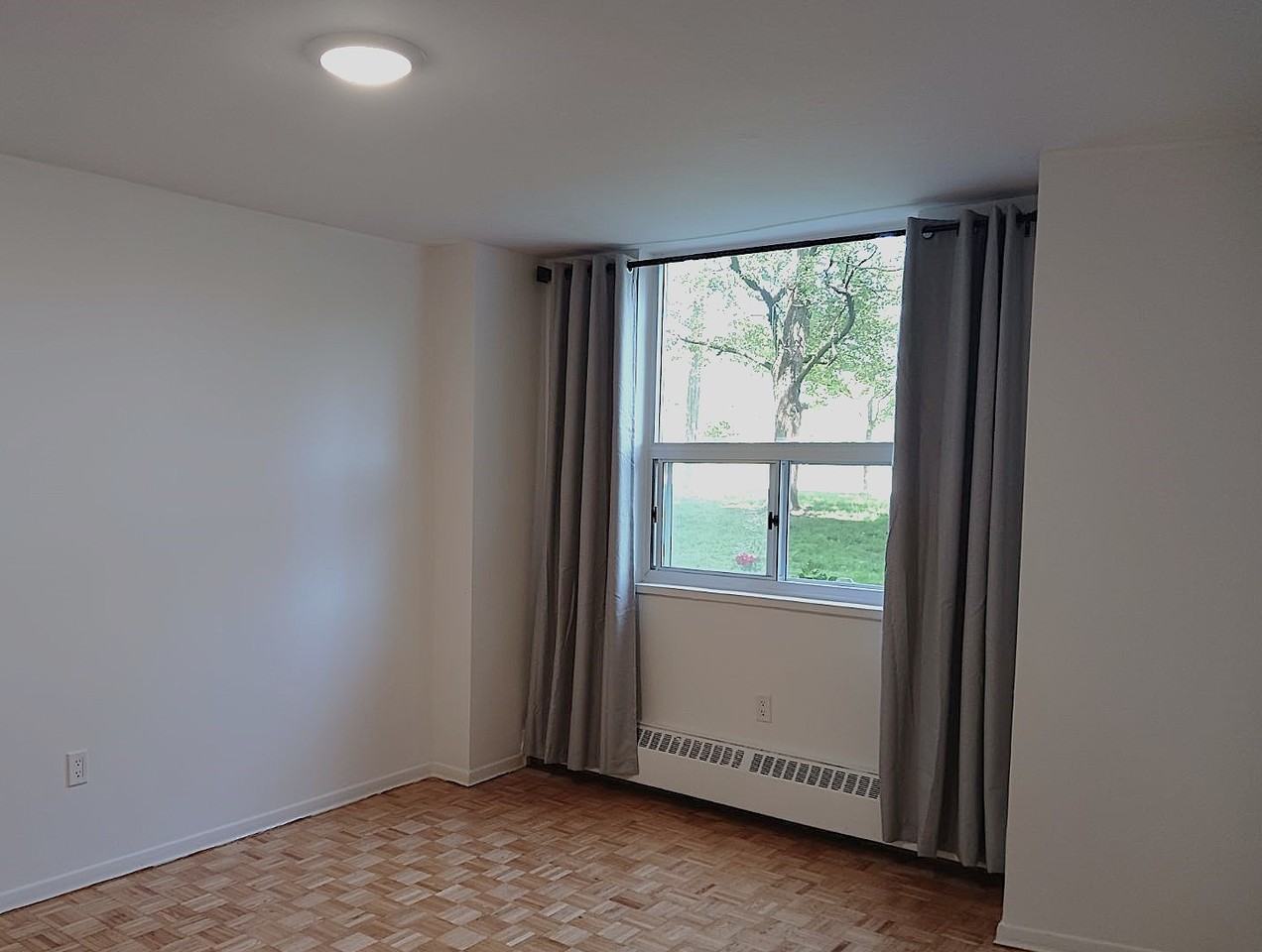 3460 Keele Street - Photo 5 of 10