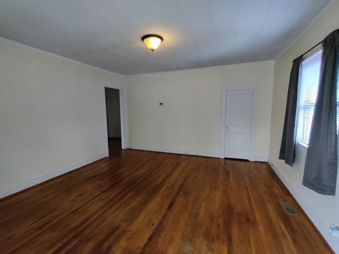 326 Rogers Lake Rd E - Photo 2 of 9