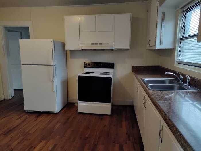 326 Rogers Lake Rd E - Photo 3 of 9