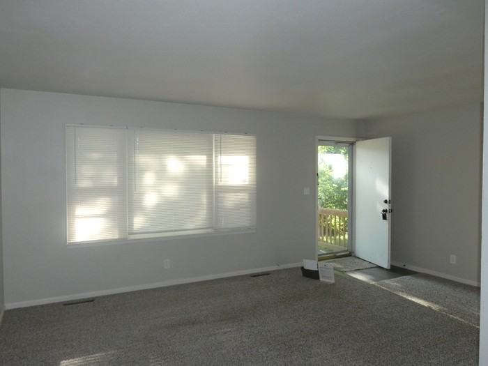 3924 N Denver Ave - Photo 2 of 13