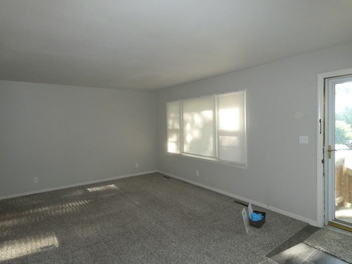 3924 N Denver Ave - Photo 3 of 13