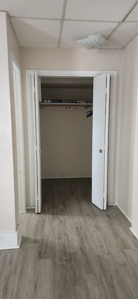 218 S Maryland St #12 - Photo 3 of 4