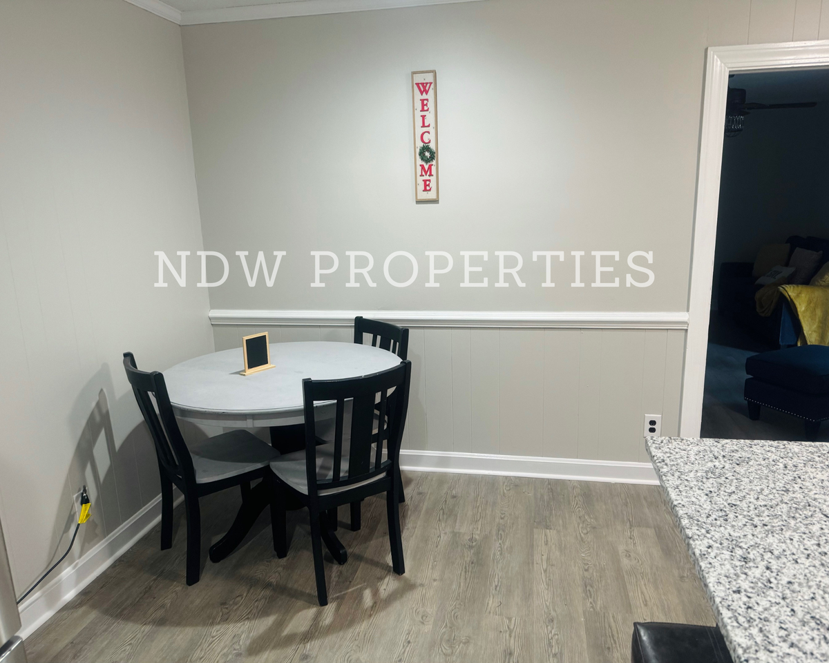 3405 Brookview Dr #NA - Photo 4 of 13