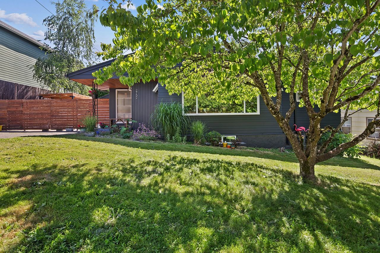 2752 Se 78th Ave #NA - Photo 3 of 41