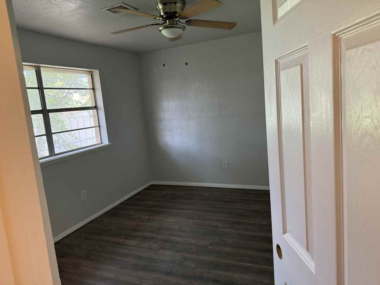 4604 Se Mieling Dr #NA - Photo 7 of 10