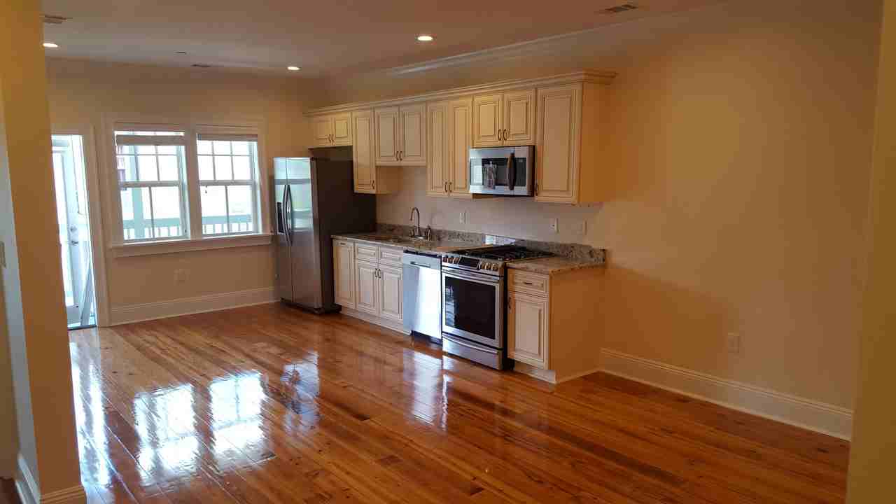 1420 General Pershing St - Photo 3 of 5