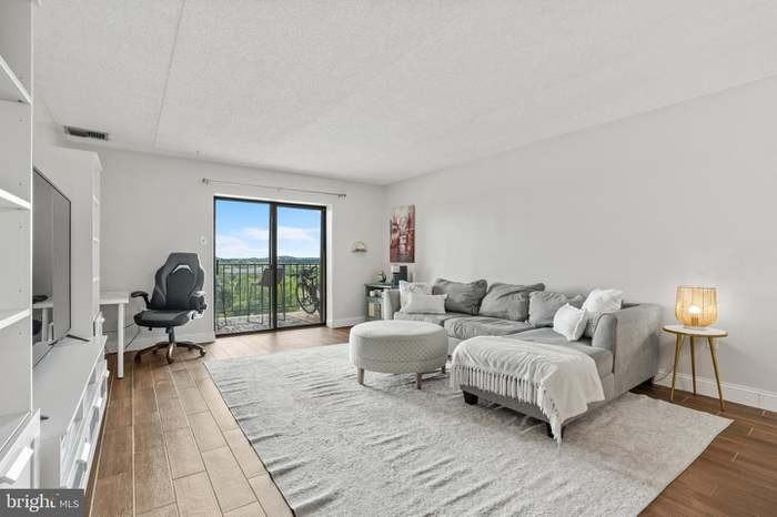 10709 Valley Forge Cir #NA - Photo 2 of 22