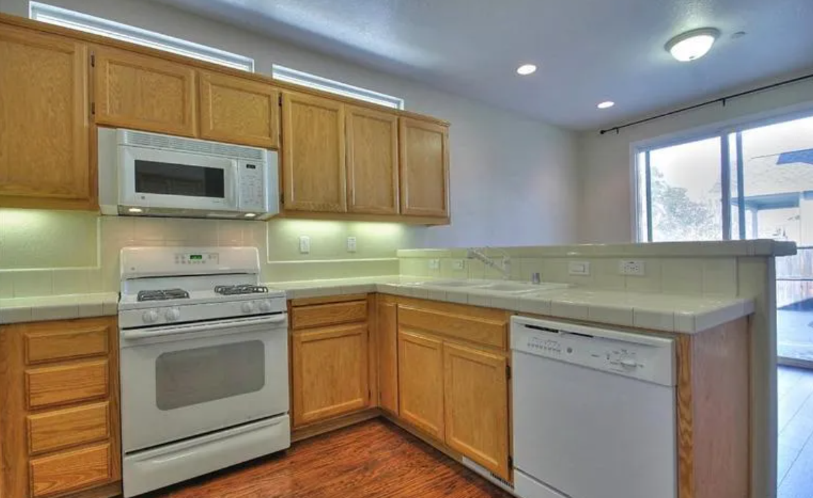 8096 Leno Dr #NA - Photo 3 of 8