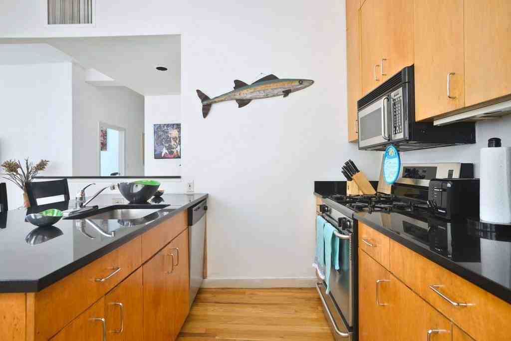 90 West St #11W - Photo 2 of 6