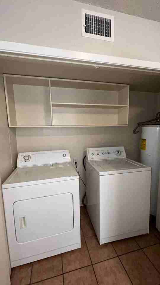 3211 Rogers Ave - Photo 5 of 10