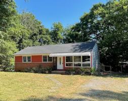 featured image of 210 Meadow Dr